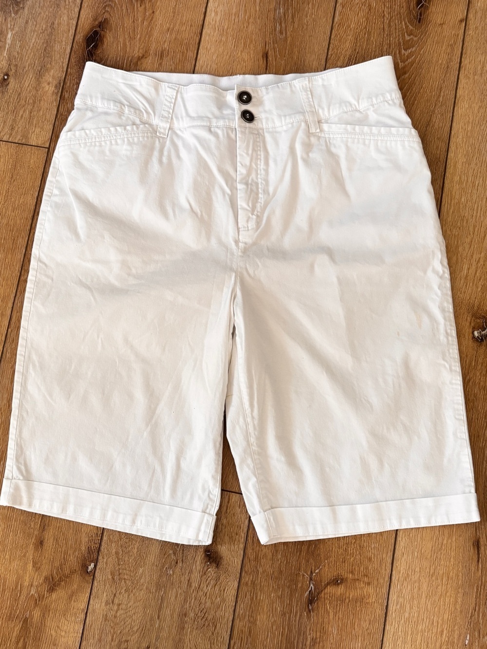 Christopher & Banks Bermuda Shorts Sz 14 Chino Comfort Stretch White Golf Preppy